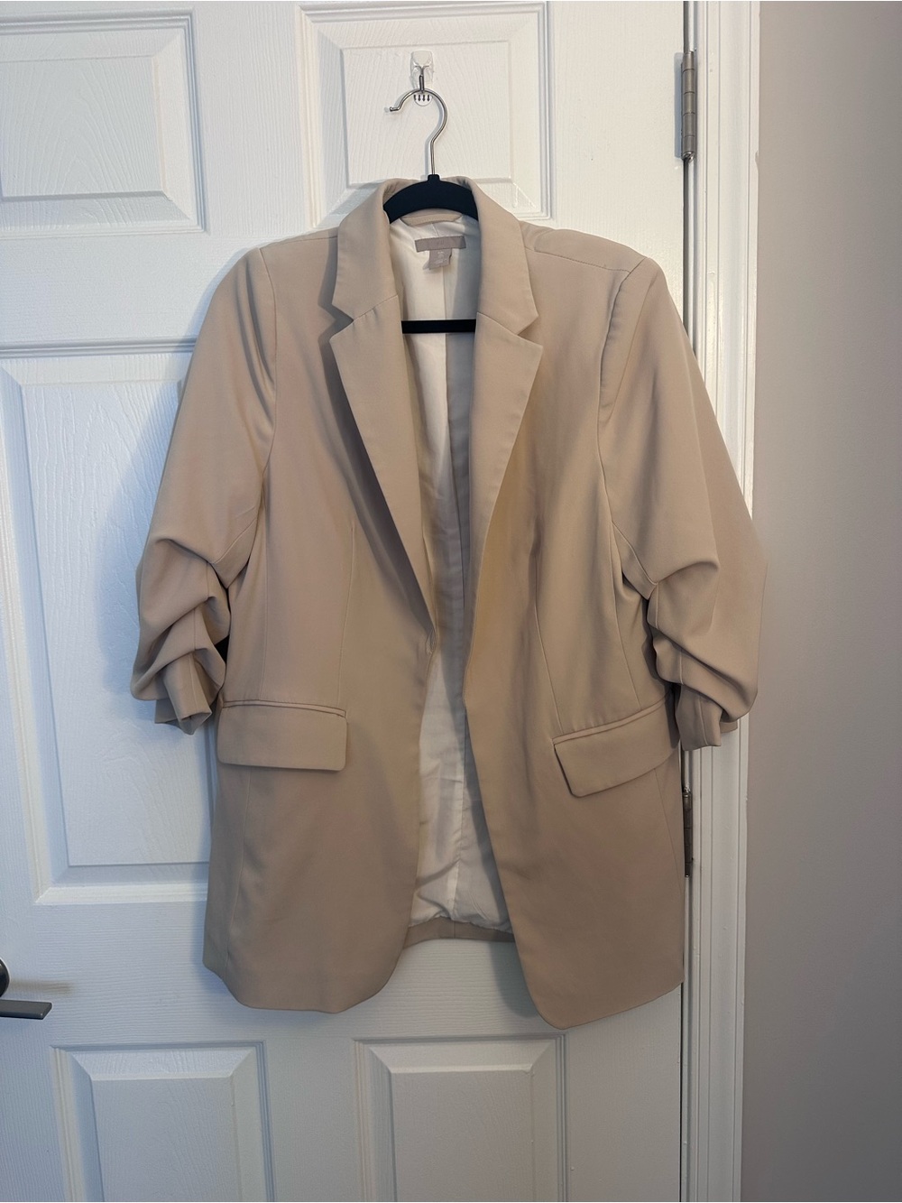 H&M Beige Ruched-Sleeve Open Blazer